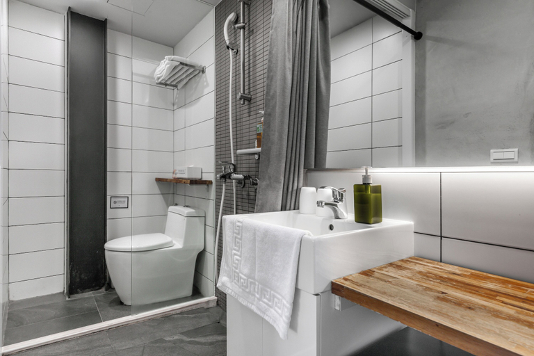 Bathroom 4, Jiufen The Ore Inn, New Taipei City