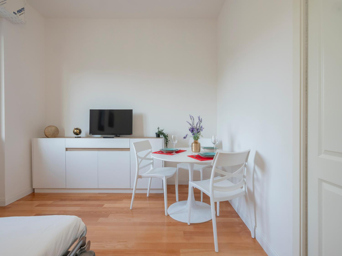 Others 3, I Host Apartment - Gressoney 1, Milano