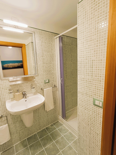 Bathroom 5, B&B Casa Cimino, Bari