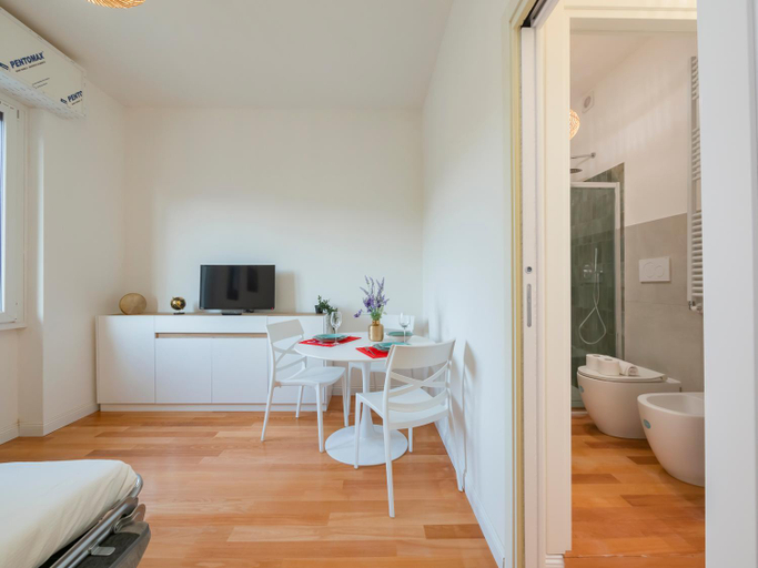 Others 4, I Host Apartment - Gressoney 1, Milano