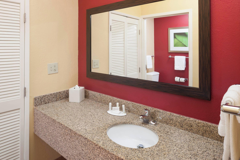 Bathroom 3, Courtyard by Marriott Jackson, Hinds