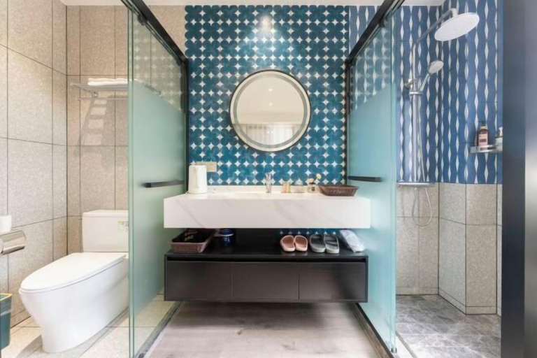 Bathroom 21