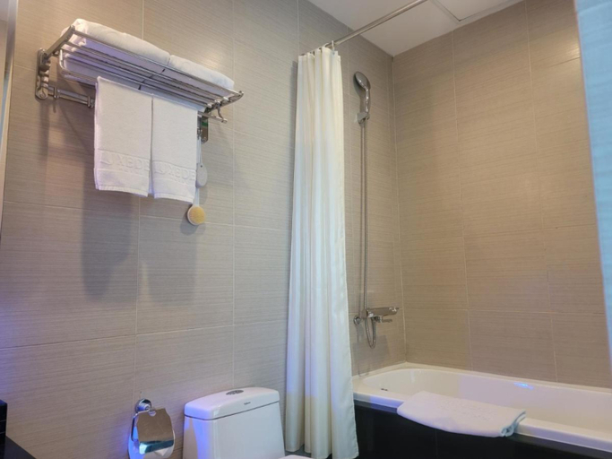 Bathroom 4, Luxeden Signature Hotel, Cầu Giấy