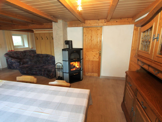 Others 5, Spacious Chalet with Sauna near Ski Area in Wolfsberg, Wolfsberg