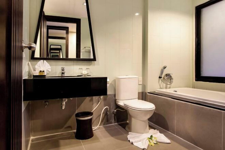 Bathroom 15
