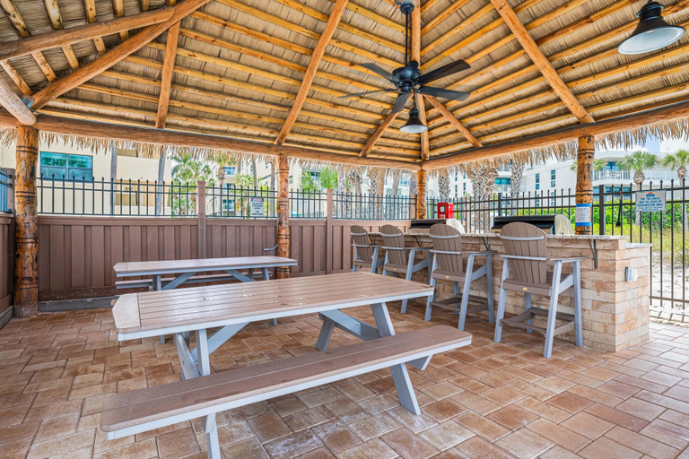 Food & Drinks 1, Sea Shell by Beachside Management, Sarasota