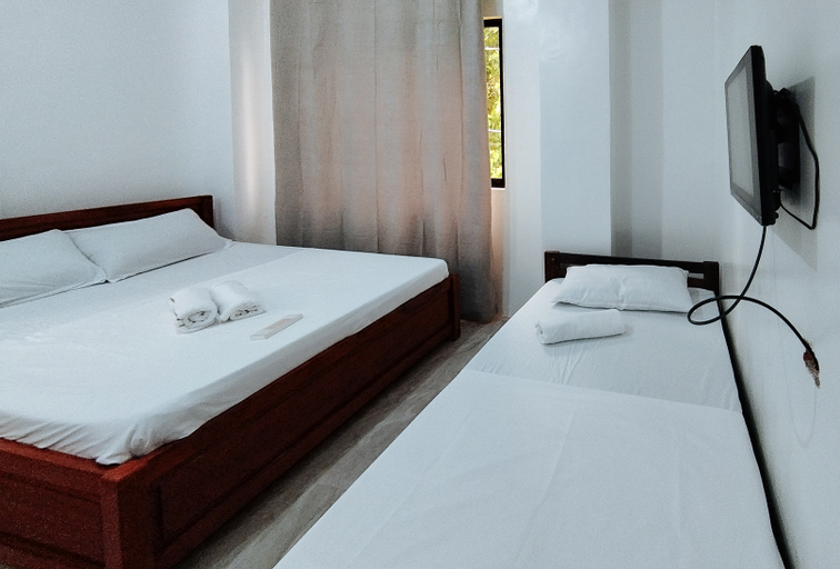 Bedroom 3, RedDoorz @ Elton Guesthouse, Numancia