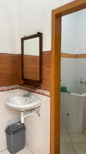 Bathroom 3