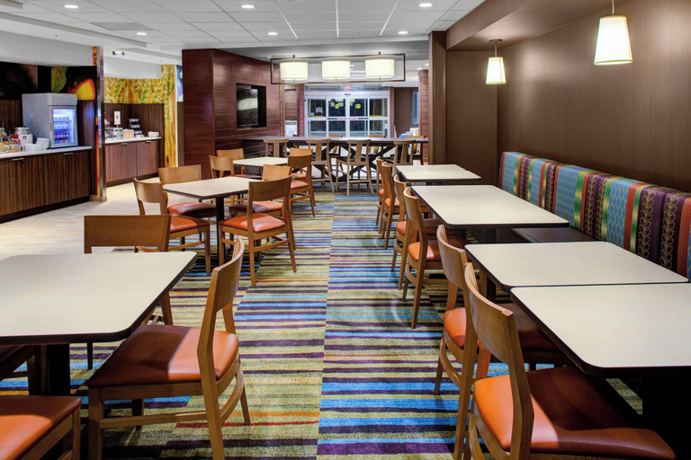 Food & Drinks 5, Fairfield Inn & Suites by Marriott Hollister, San Benito