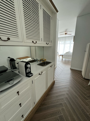 Dining Room 15