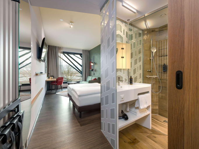 Bedroom 18