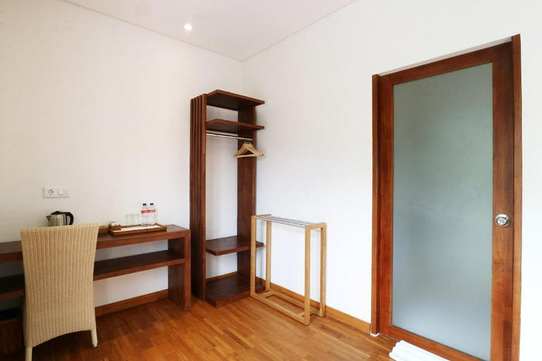 Bathroom 19