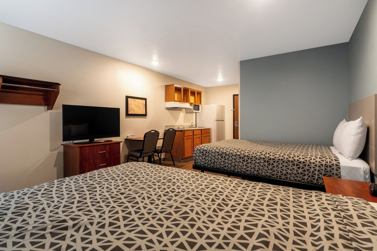 Bedroom 3, WoodSpring Suites Macon West I-475, Bibb