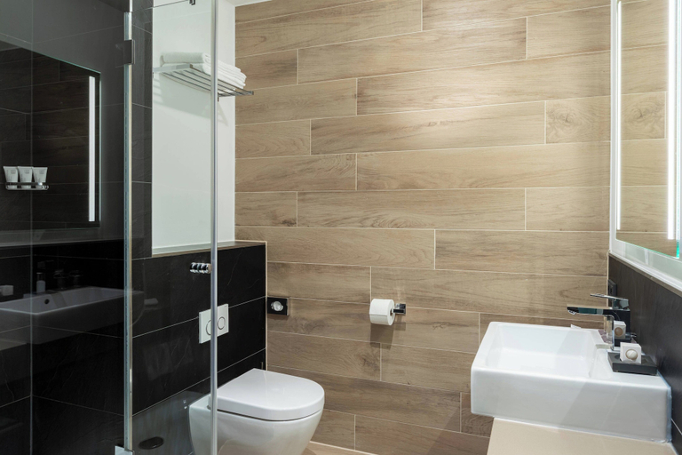 Bathroom 5