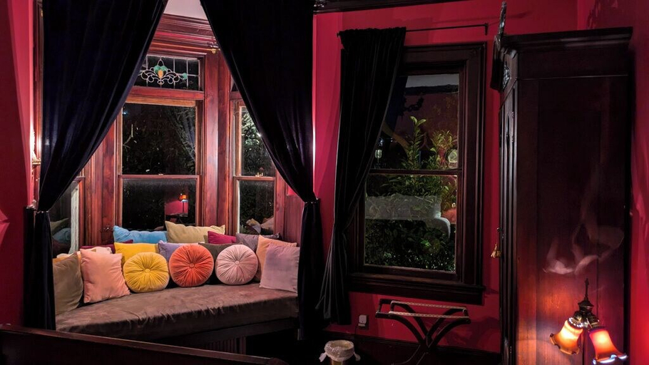 Bedroom 3, The Weller House, Mendocino