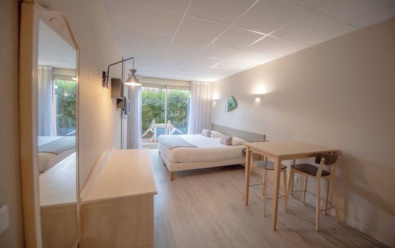 Bedroom 4, Appart Hotel Lou Castelet, Alpes-Maritimes