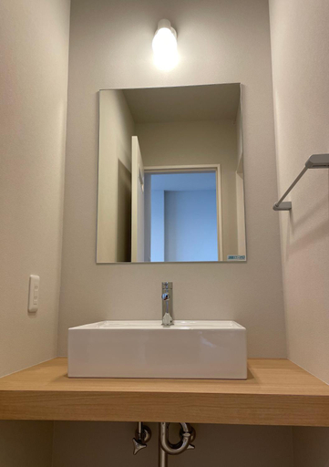 Bathroom 3, QUAYTH l キース, Shirahama