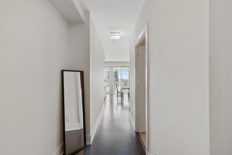 Others 5, Executive Suite-Lakeview-FREE Parking, Toronto
