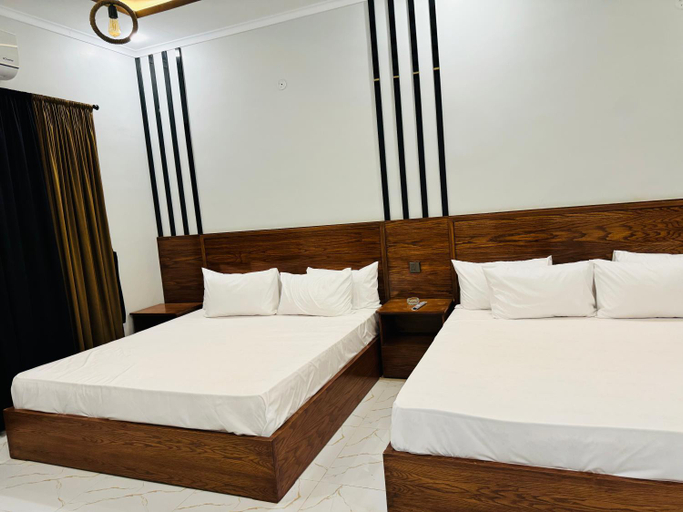 Bedroom 2, Meadow Suits 1, Karachi