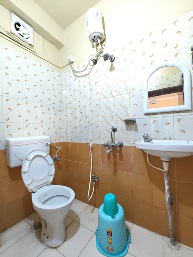 Bathroom, Goroomgo Star Inn Puri, Puri