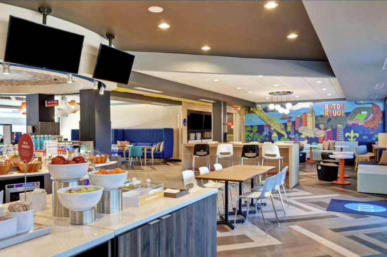 Food & Drinks 4, Tru By Hilton Baton Rouge I-10 East, East Baton Rouge