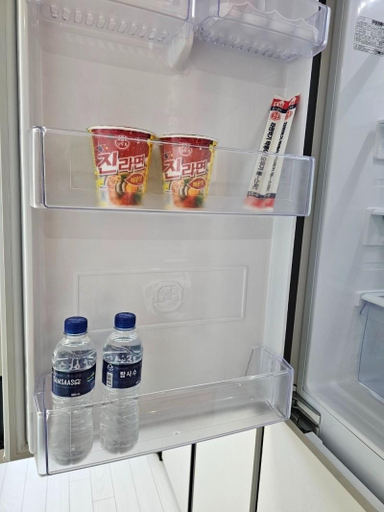 Food & Drinks 6