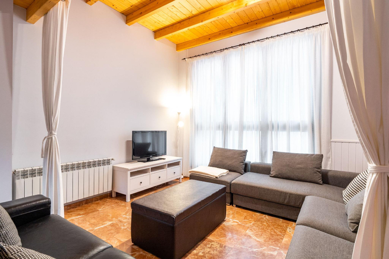 Others 5, SPACIOUS EIXAMPLE OASIS WIFI/AC LARGE TERRACE 6PP By MyRentalHost, Barcelona