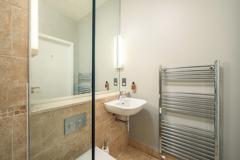 Bathroom 4, Destiny Scotland - St. Andrew Square Apartments, Edinburgh
