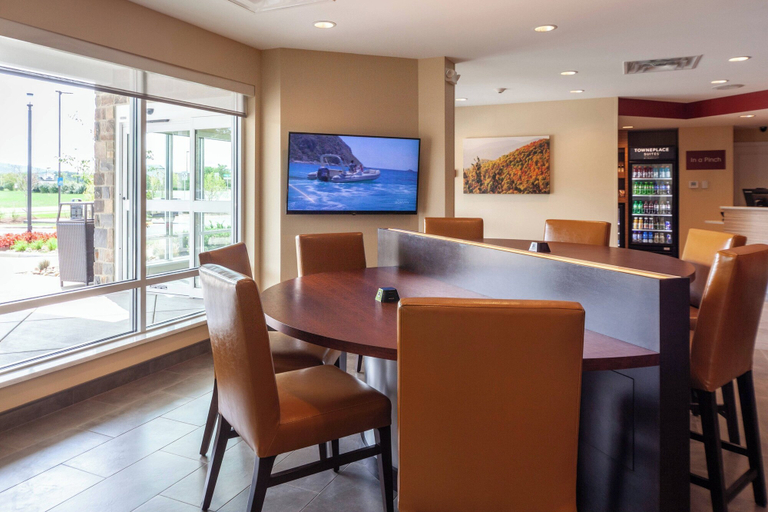 Food & Drinks 5, TownePlace Suites by Marriott Front Royal, Warren