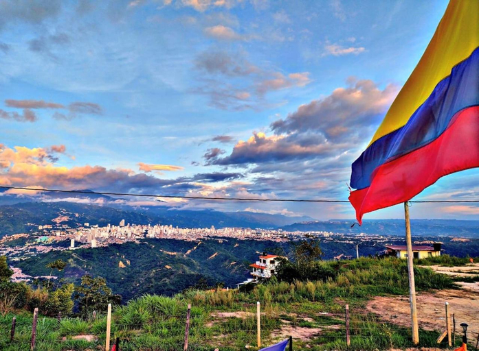 Exterior & Views 3, Hostal Campestre las Tres Rokas, Bucaramanga