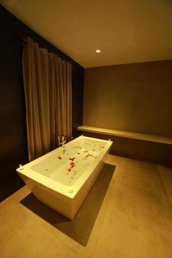 Bathroom 4, Broad Bean Resort & Spa, Idukki