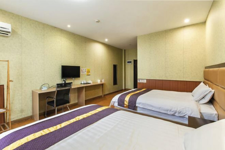 Bedroom 3, Yijia Business Hotel, Taizhou