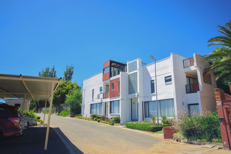 Exterior & Views, The Advocate Suites