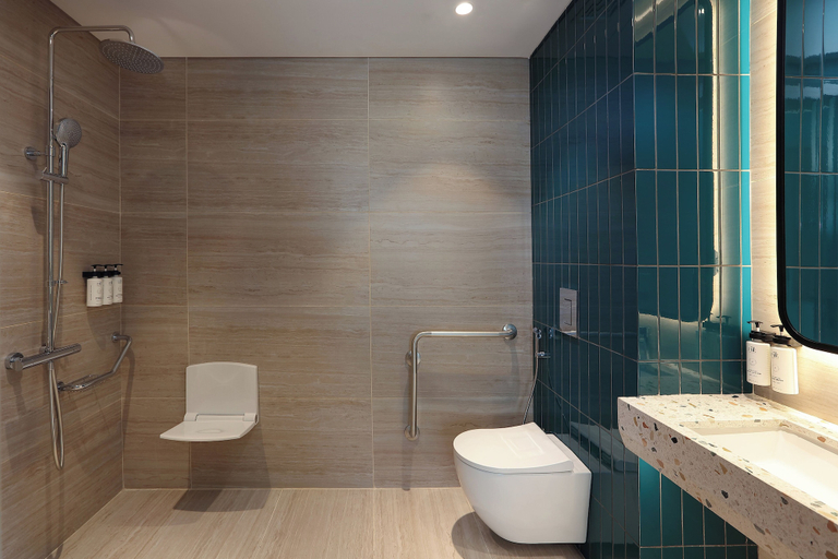 Bathroom 4, voco Beirut Central District by IHG, Beirut