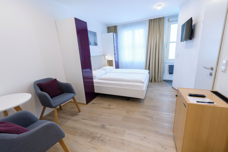 Bedroom 4, Hotel garni Viktoria, Lindau (Bodensee)