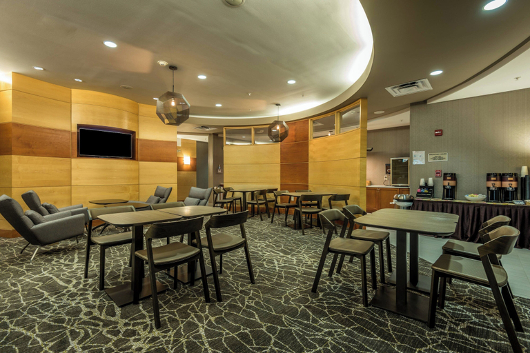 Food & Drinks 5, Springhill Suites Statesboro University Area, Bulloch