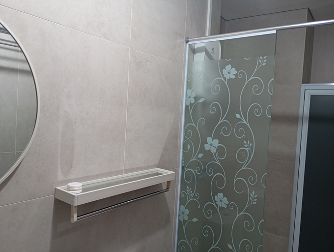 Bathroom 4