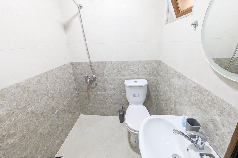 Bathroom 3, Guest House Sector 30, Tskaltubo