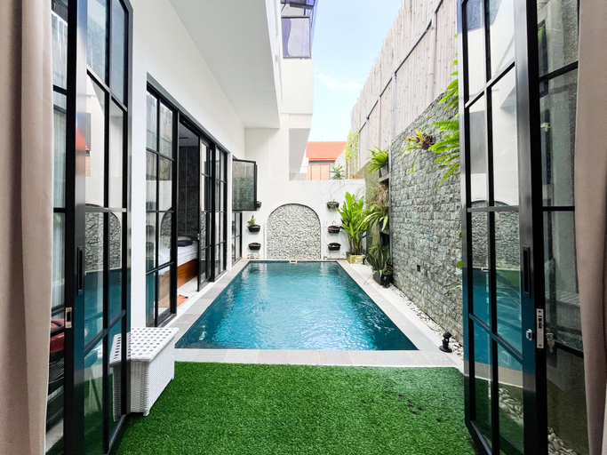 Others 2, Anna Villa, Badung