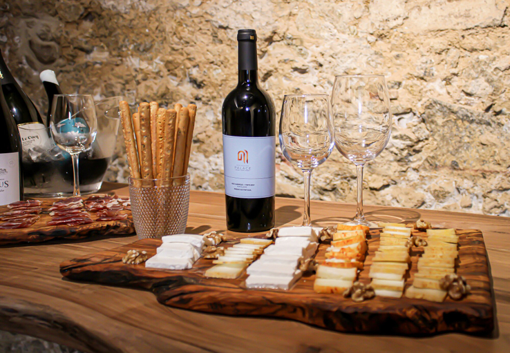 Food & Drinks 6