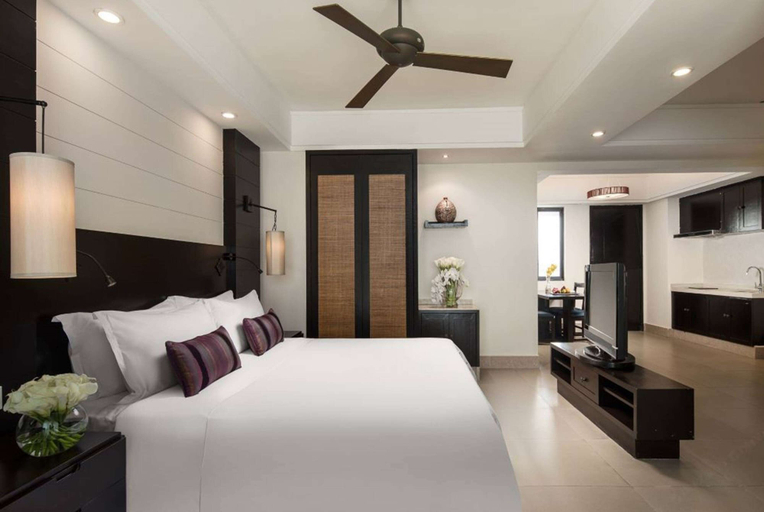 Bedroom 5, Ramada Plaza by Wyndham Sanya Bay, Sanya
