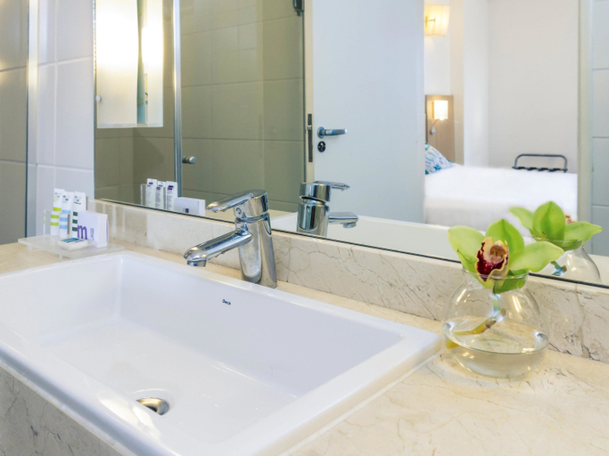 Bathroom 2, Mercure Santos Hotel, Santos