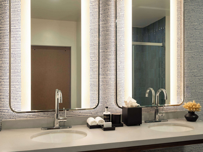 Bathroom 11