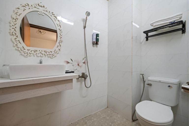 Bathroom 3, Nami Hotel, Nha Trang