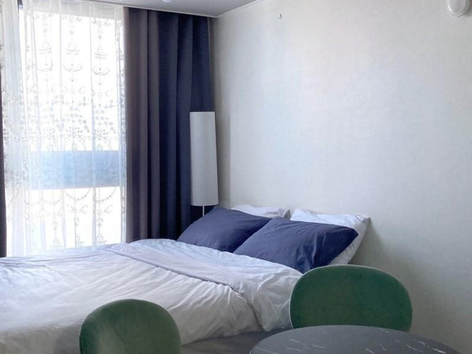 Bedroom 12