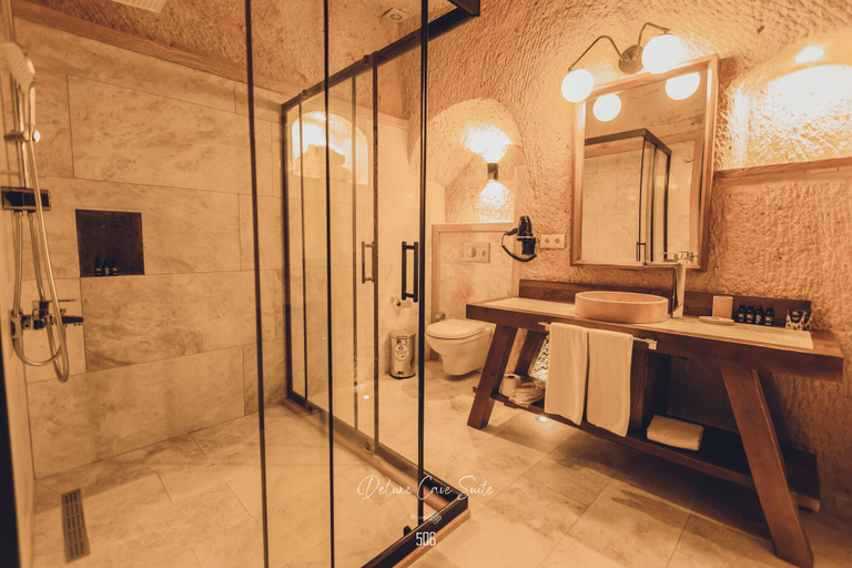 Bathroom 5, Nino Cave Suites, Ürgüp