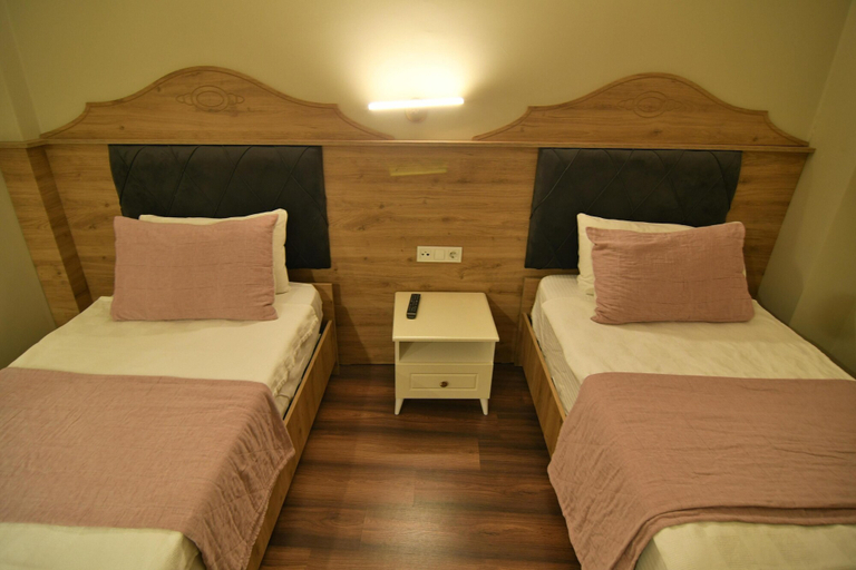 Bedroom 4, SUR PALACE HOTEL, Merkez