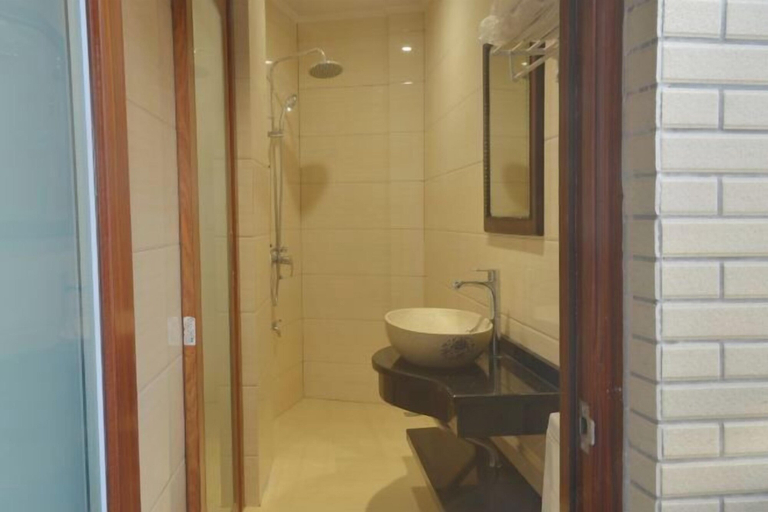 Bathroom 3, Taichang Hotel, Yangjiang
