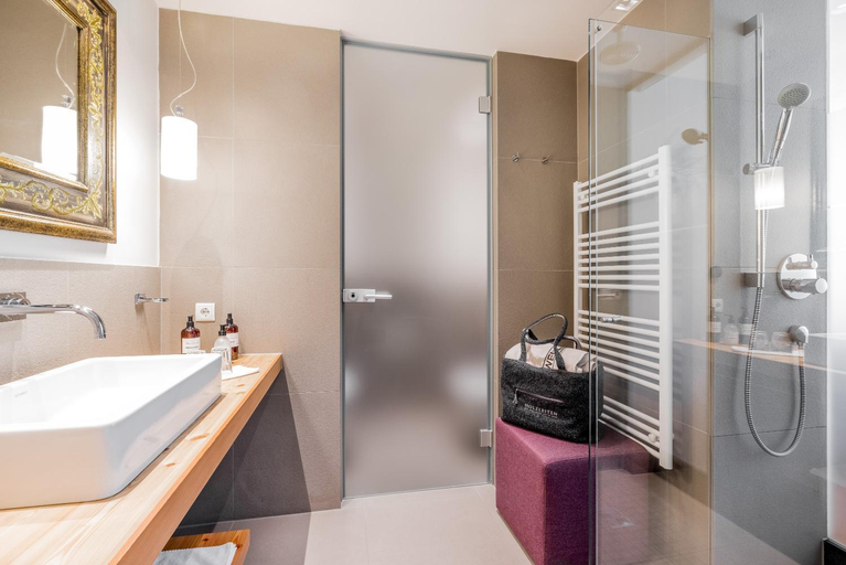 Bathroom 2, Holzleiten - Bio Wellness Hotel, Imst
