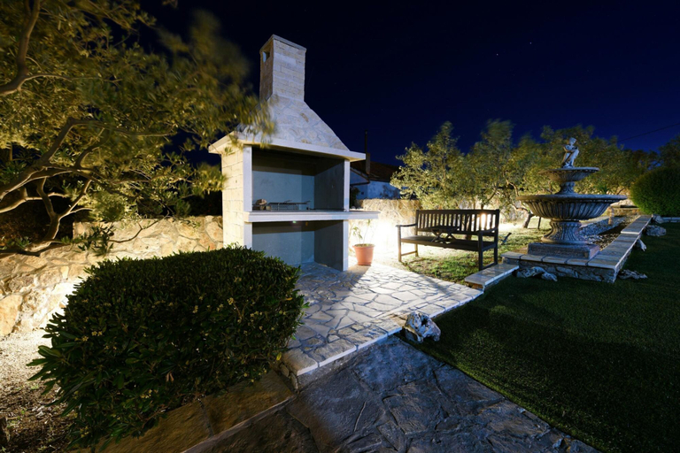 Exterior & Views 2, Villa Elder Zadarvillas, Benkovac